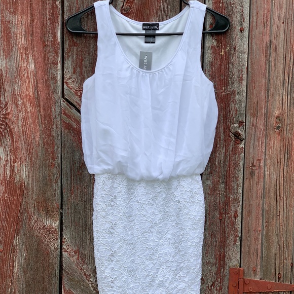 trumpet/mermaid spaghetti straps sleeveless lace court train wedding dresses Trumpet Spaghetti Strap Court Train Lace Zipper Wedding Dress COCOMELODY CW2324, 45 Days / Ivory / US2-UK4-EUR32